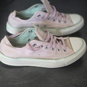 Pink CONVERSE